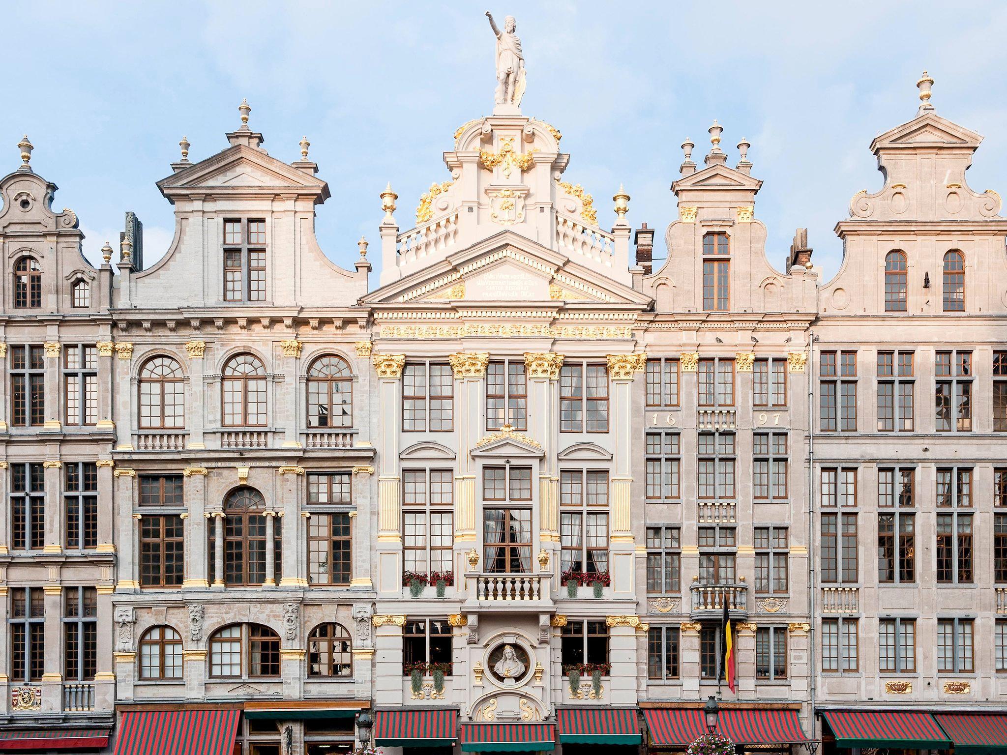 Hotel Novotel Brussels Off Grand Place Esterno foto