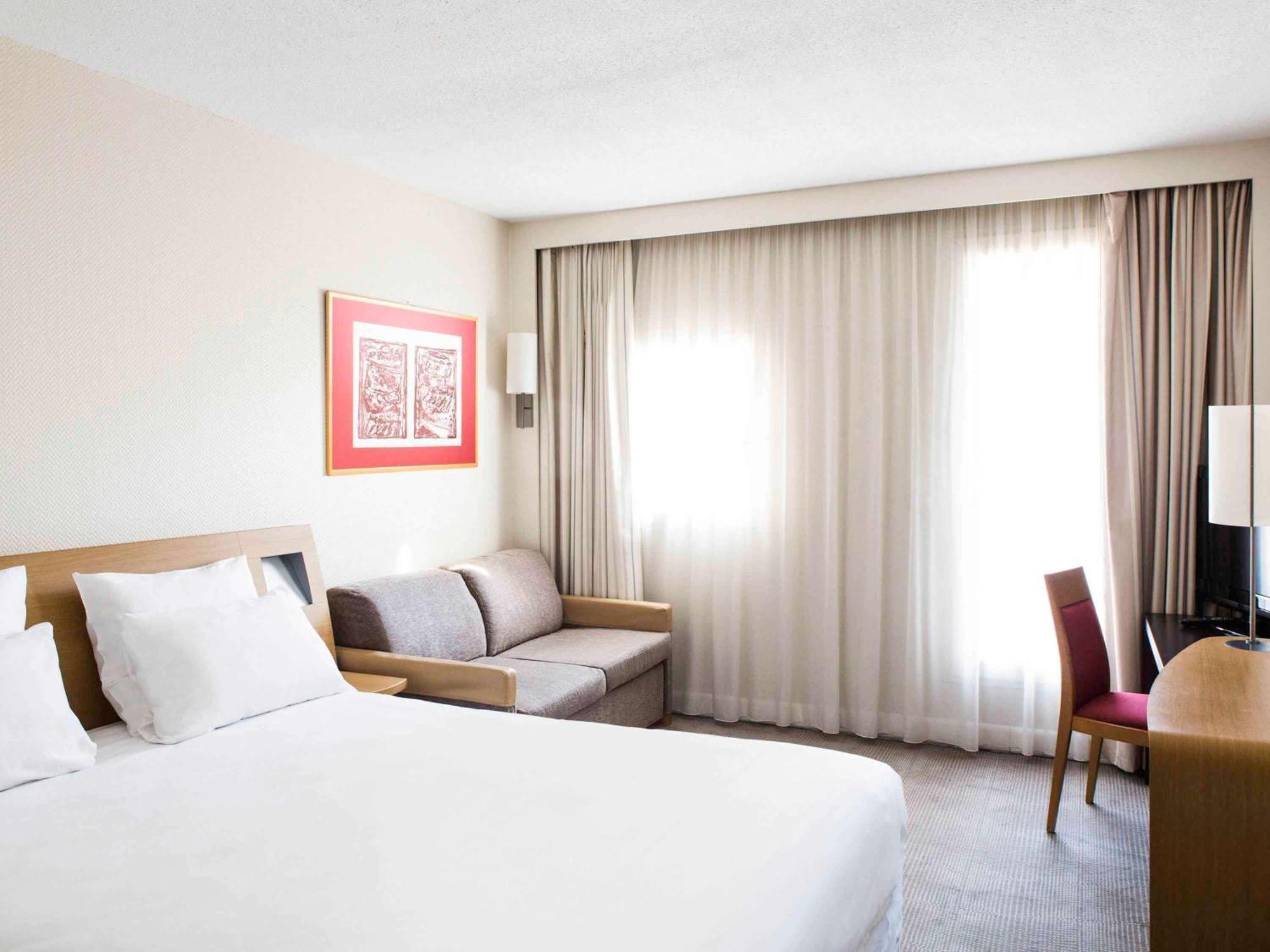 Hotel Novotel Brussels Off Grand Place Esterno foto