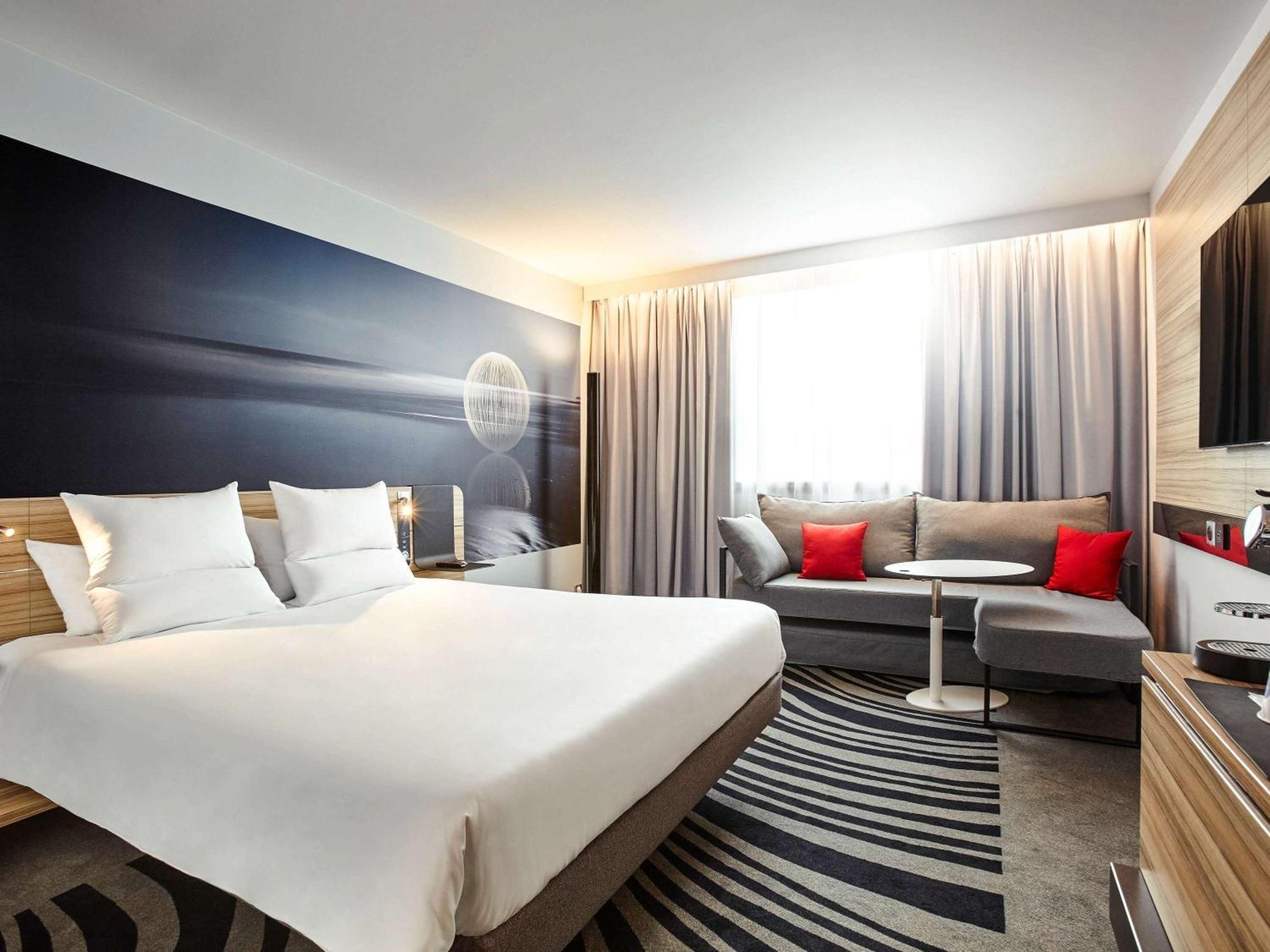 Hotel Novotel Brussels Off Grand Place Esterno foto