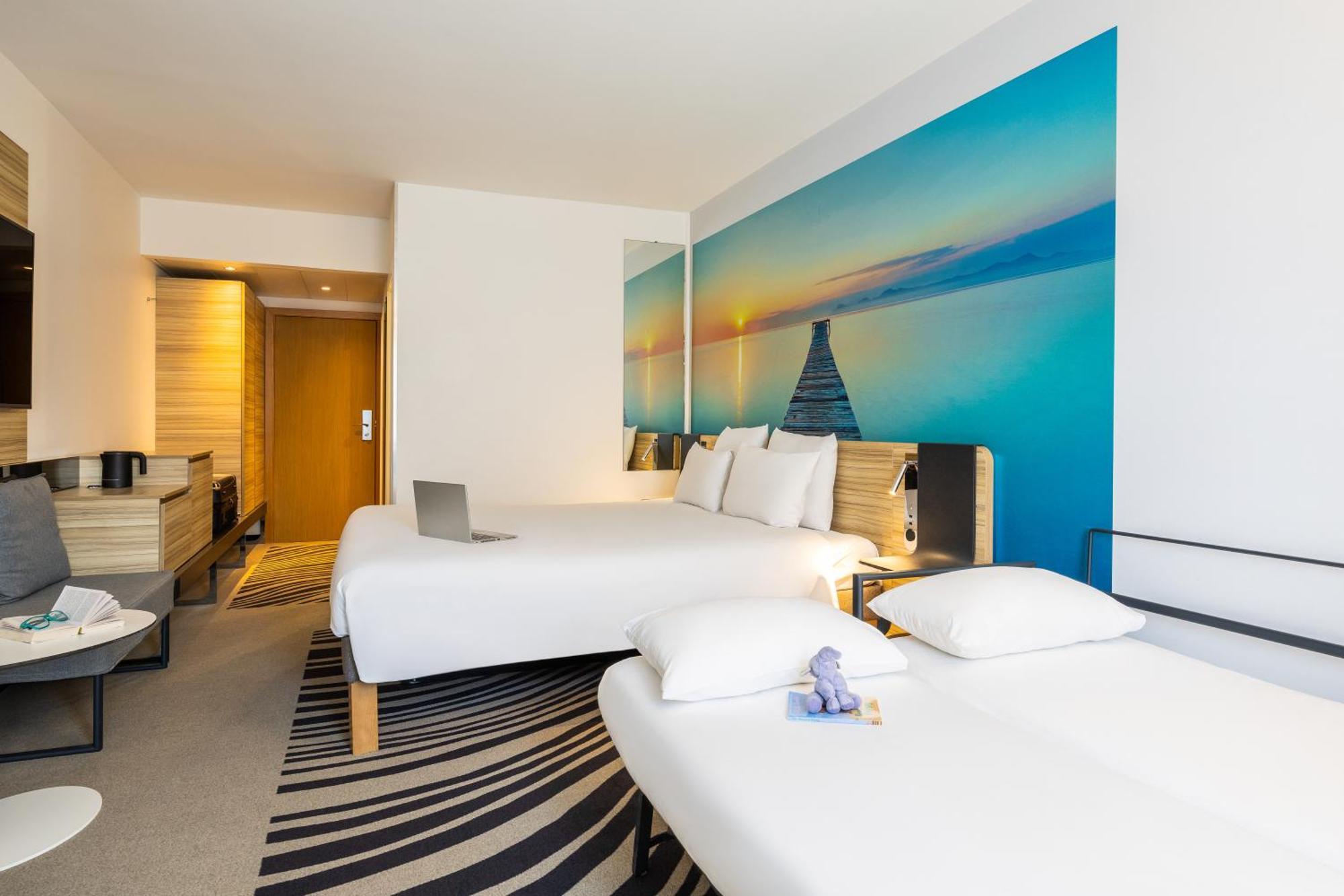 Hotel Novotel Brussels Off Grand Place Esterno foto