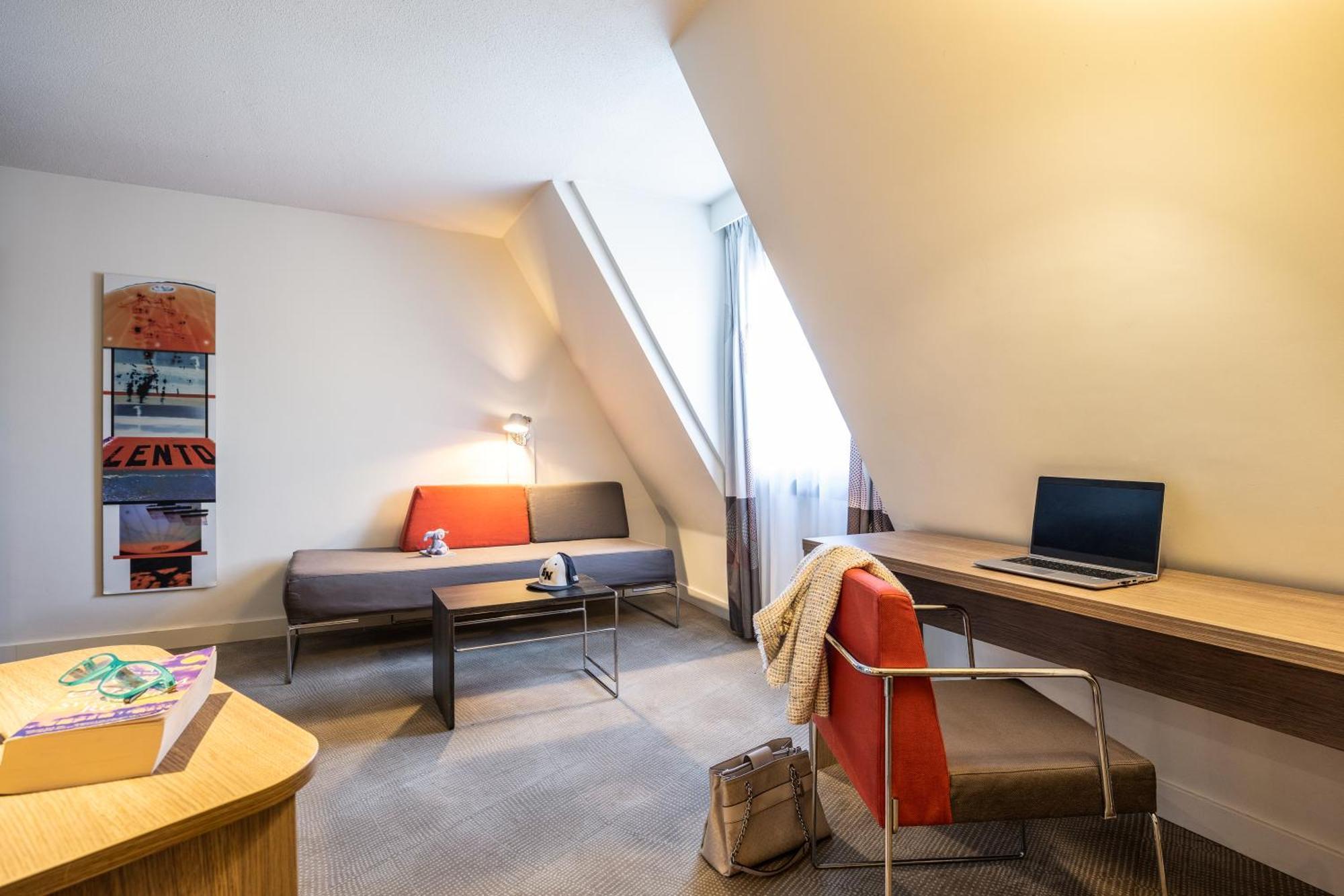 Hotel Novotel Brussels Off Grand Place Esterno foto